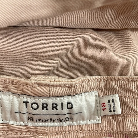 TORRID Crop Twill Military Pant With Pockets Blush Pink Size 18 - Picture 9 of 13